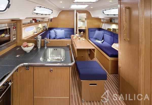 Bavaria 35 Cruiser - Yacht Charter Sailica