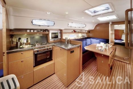 Bavaria 35 Cruiser - Yacht Charter Sailica