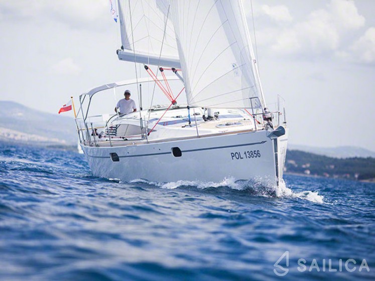 Delphia 47 - Yacht Charter Sailica