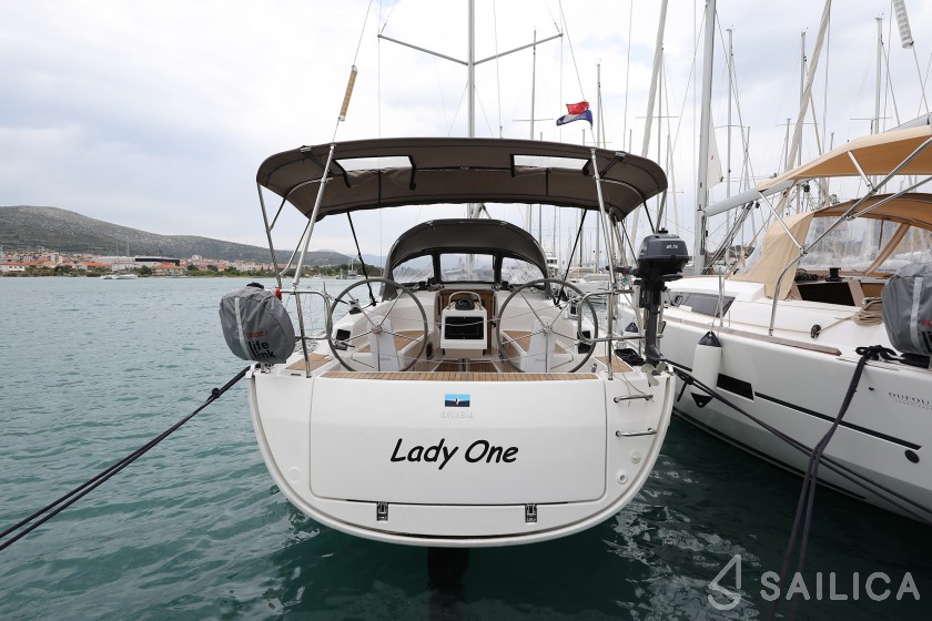 Bavaria 34 Cruiser - Yacht Charter Sailica