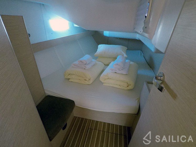 Elan 40 Impression - Yacht Charter Sailica