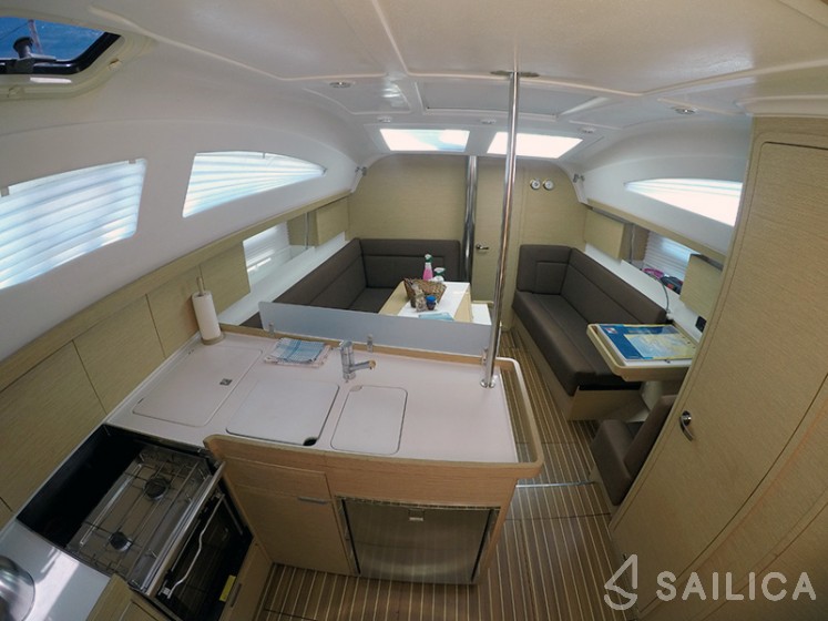Elan 40 Impression - Yacht Charter Sailica