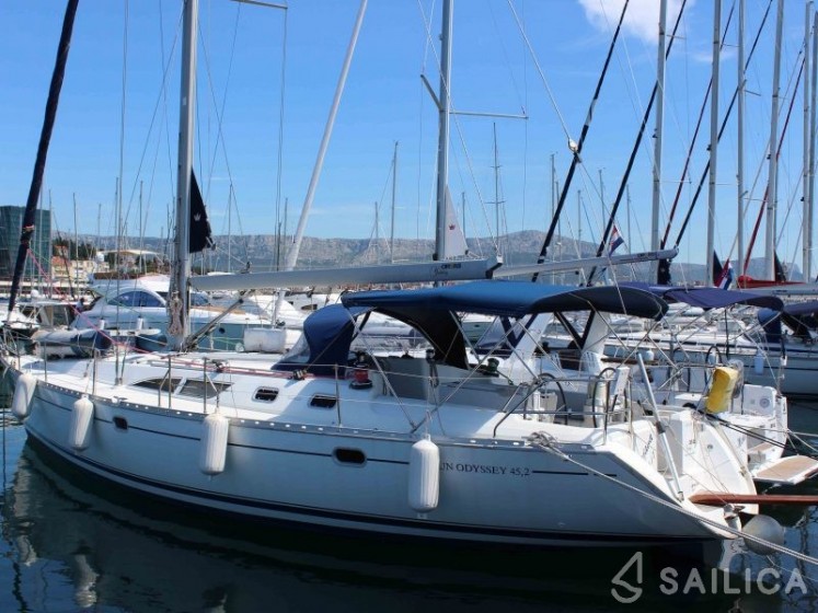Sun Odyssey 45.2 - Yacht Charter Sailica