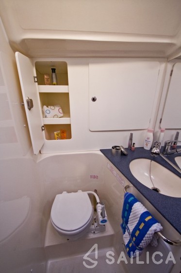 Bavaria 49 - Yacht Charter Sailica