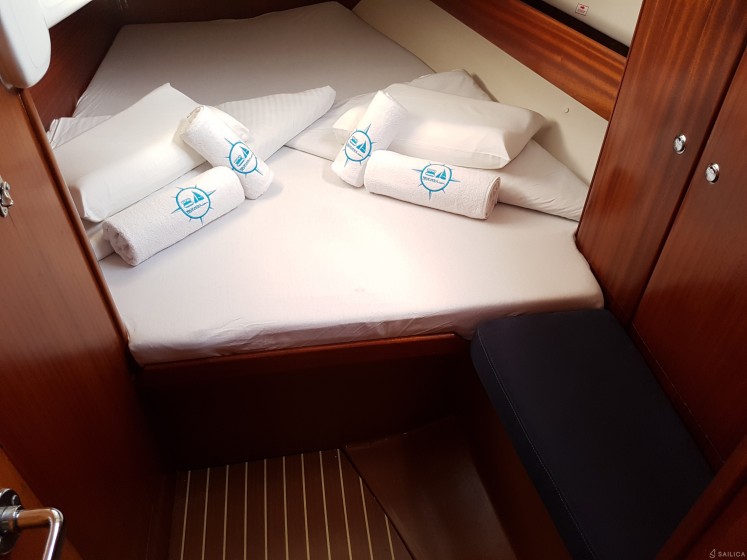 Bavaria 44 - Yacht Charter Sailica