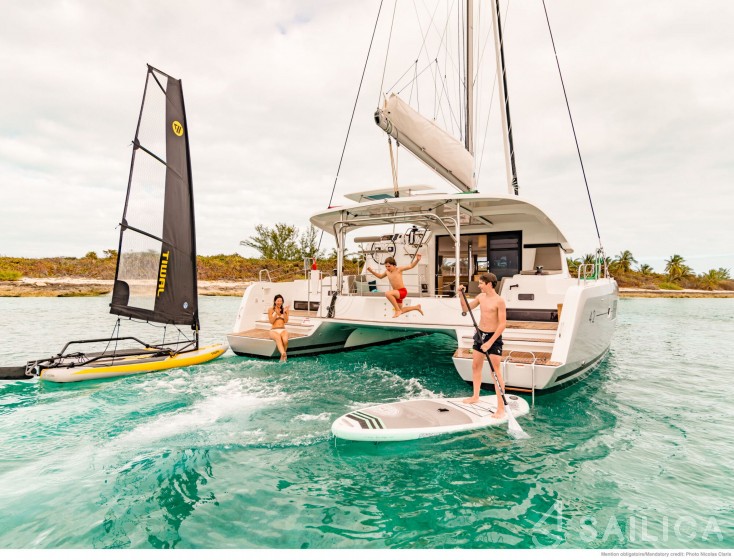 Lagoon 42 - Yacht Charter Sailica