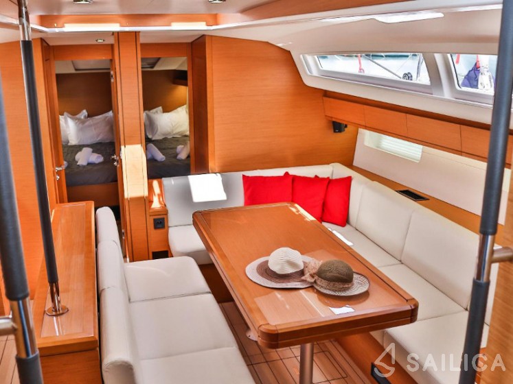 Jeanneau 54 - Yacht Charter Sailica