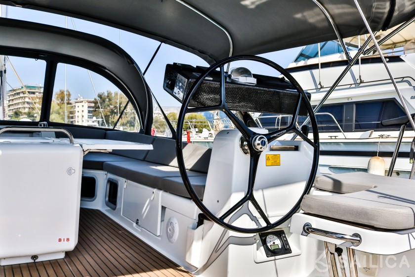 Jeanneau 54 - Yacht Charter Sailica