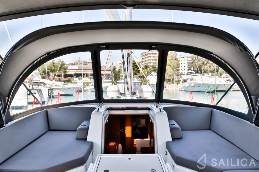 Jeanneau 54 - Yacht Charter Sailica