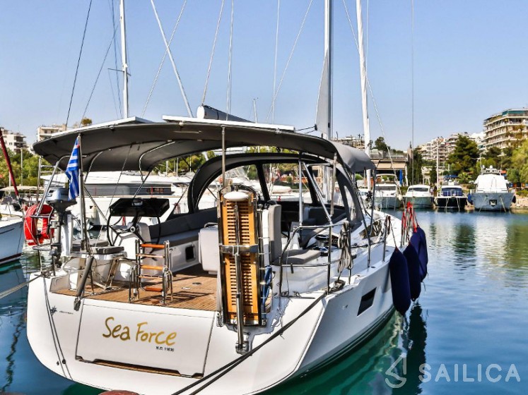 Jeanneau 54 - Yacht Charter Sailica