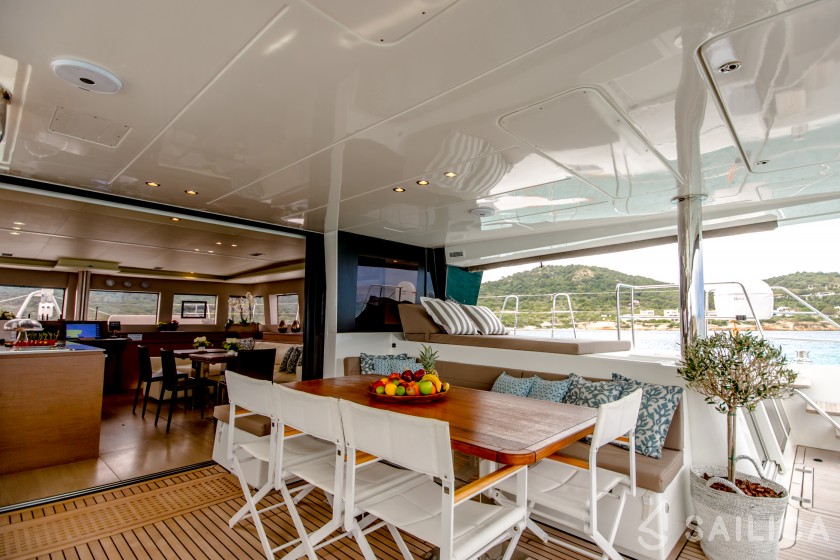 Lagoon 620 - Yacht Charter Sailica
