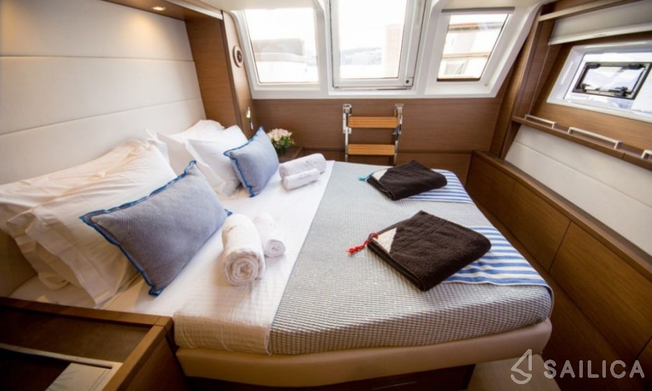 Lagoon 620 - Yacht Charter Sailica