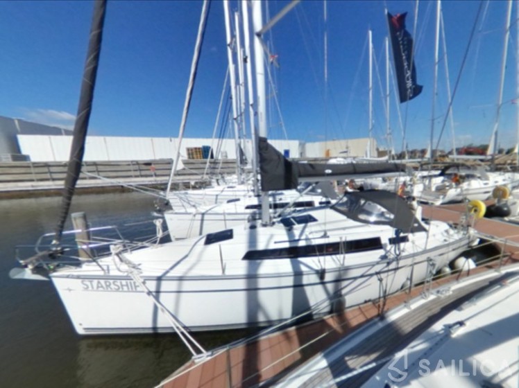 Bavaria 33 Cruiser - Yacht Charter Sailica