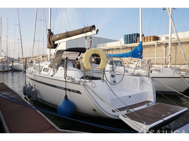 Bavaria 33 Cruiser - Yacht Charter Sailica