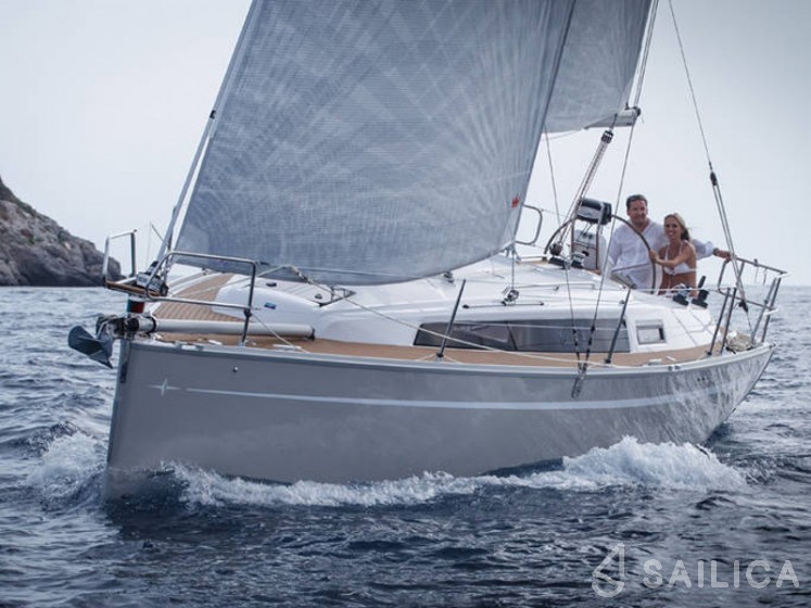 Bavaria 33 Cruiser - Yacht Charter Sailica