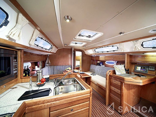 Bavaria 34 Cruiser - Yacht Charter Sailica
