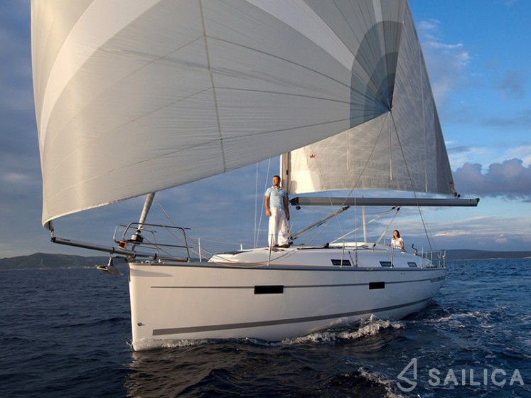 Bavaria 36 Cruiser - Yacht Charter Sailica
