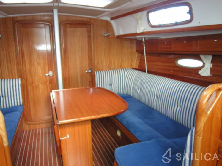 Bavaria 37 Cruiser - Yacht Charter Sailica