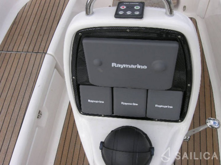 Bavaria 37 Cruiser - Yacht Charter Sailica