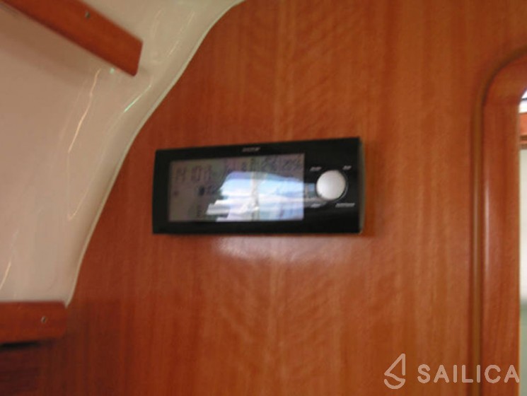 Bavaria 37 Cruiser - Yacht Charter Sailica