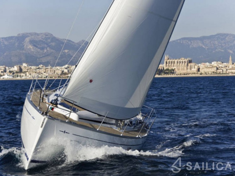 Bavaria 38 Cruiser - Yacht Charter Sailica