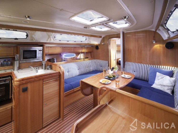 Bavaria 38 Cruiser - Yacht Charter Sailica