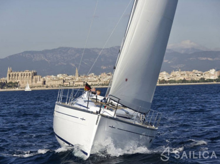 Bavaria 38 Cruiser - Yacht Charter Sailica