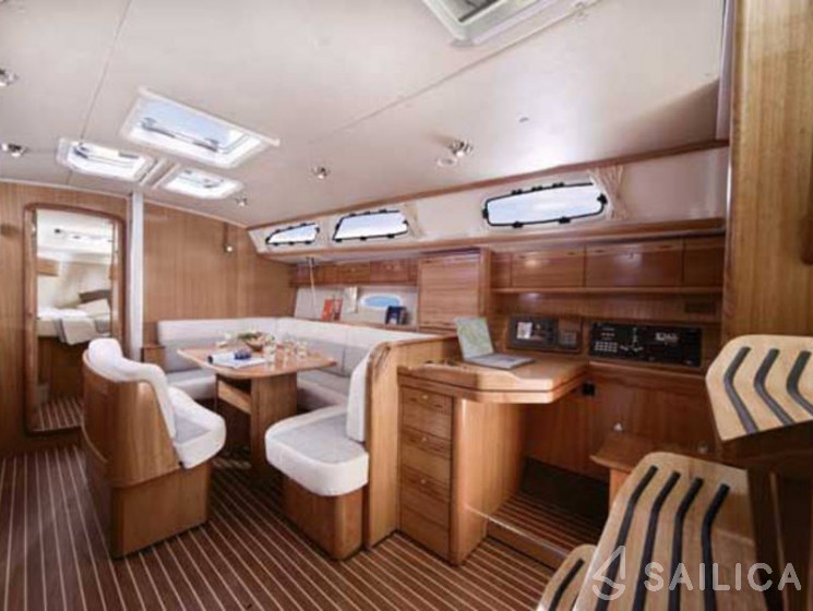 Bavaria 40 Cruiser - Yacht Charter Sailica
