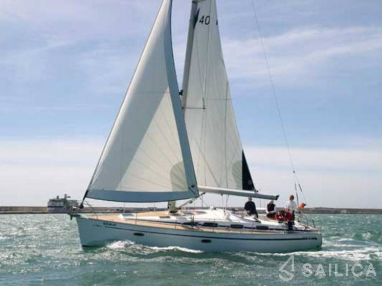 Bavaria 40 Cruiser - Yacht Charter Sailica