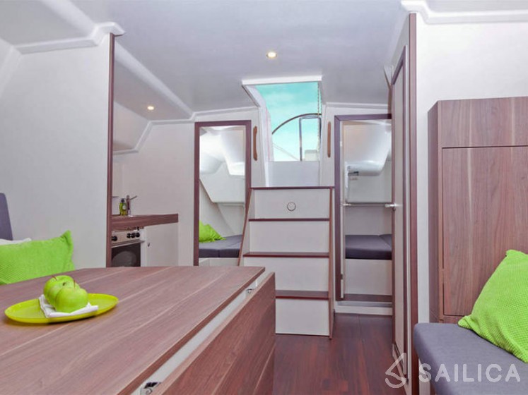 Varianta 44 - Yacht Charter Sailica