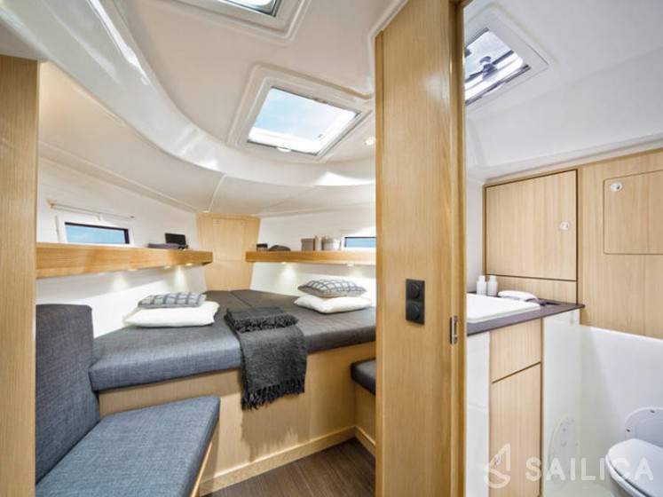 Bavaria 40 Cruiser - Yacht Charter Sailica