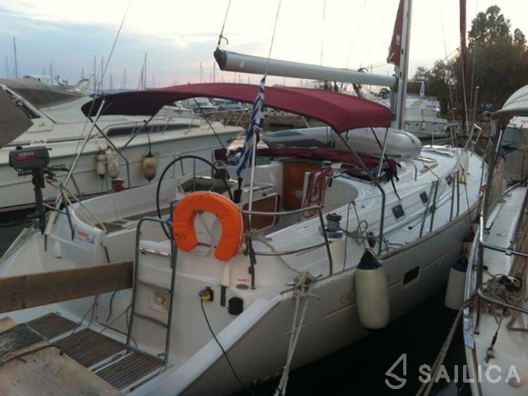 Oceanis 41.1 - Yacht Charter Sailica