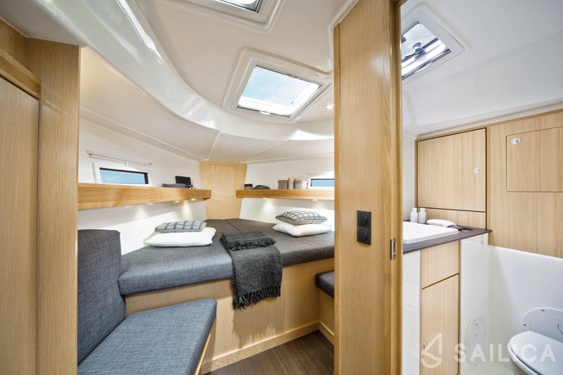 Bavaria 40 Cruiser S - Yacht Charter Sailica