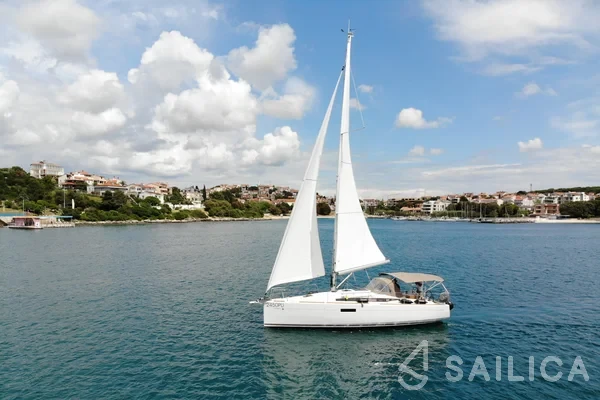 Sun Odyssey 349 - Yacht Charter Sailica