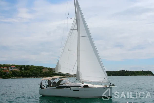 Sun Odyssey 349 - Yacht Charter Sailica