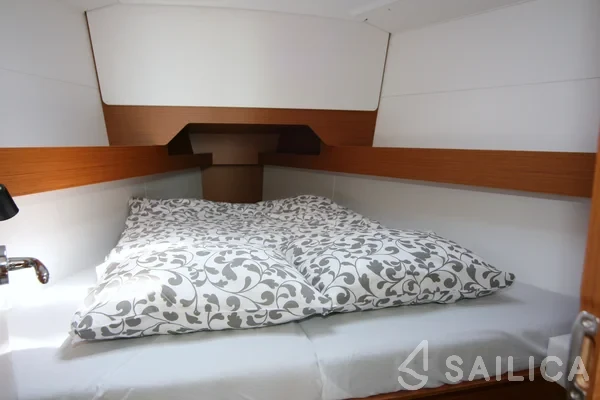 Sun Odyssey 349 - Yacht Charter Sailica