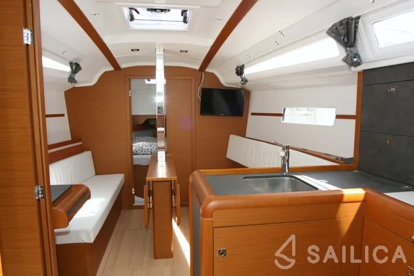 Sun Odyssey 349 - Yacht Charter Sailica