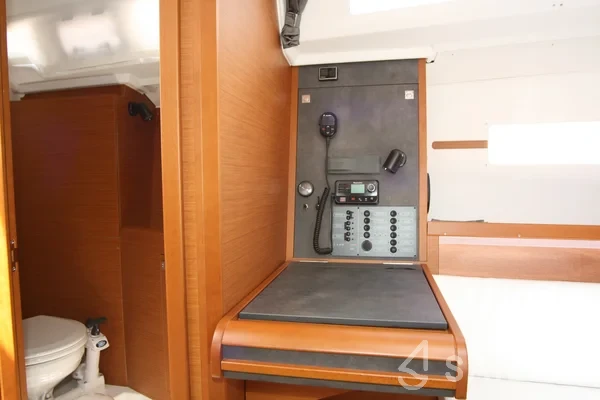 Sun Odyssey 349 - Yacht Charter Sailica