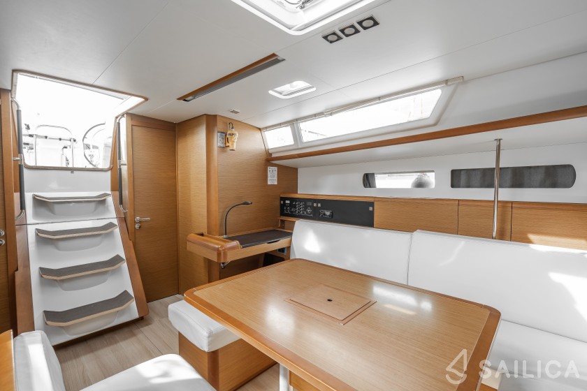 Sun Odyssey 479 - Yacht Charter Sailica