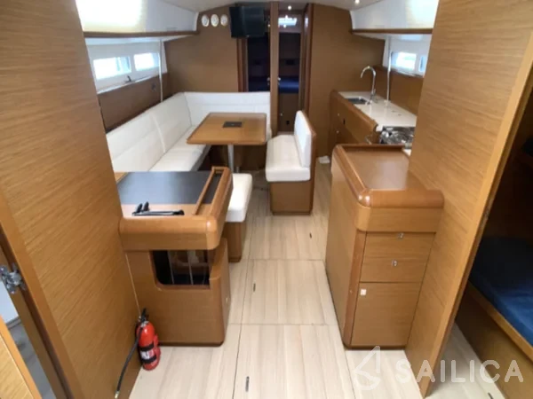 Sun Odyssey 519 - Yacht Charter Sailica