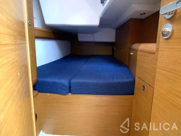 Sun Odyssey 519 - Yacht Charter Sailica