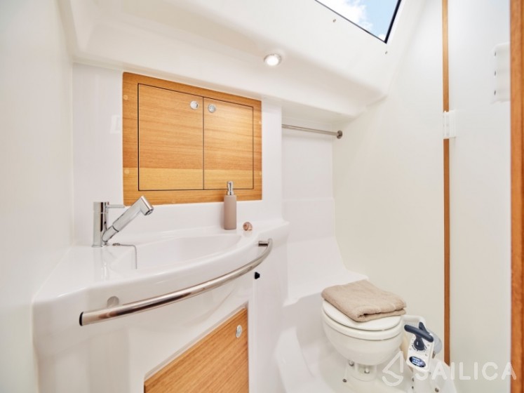 Elan Impression 40.1 - Yacht Charter Sailica