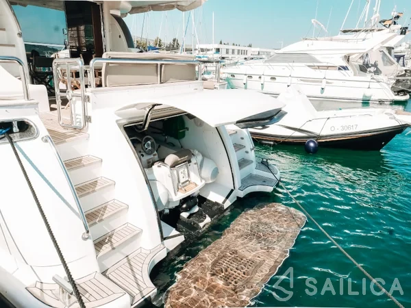 Elegance 60 Fly - Yacht Charter Sailica