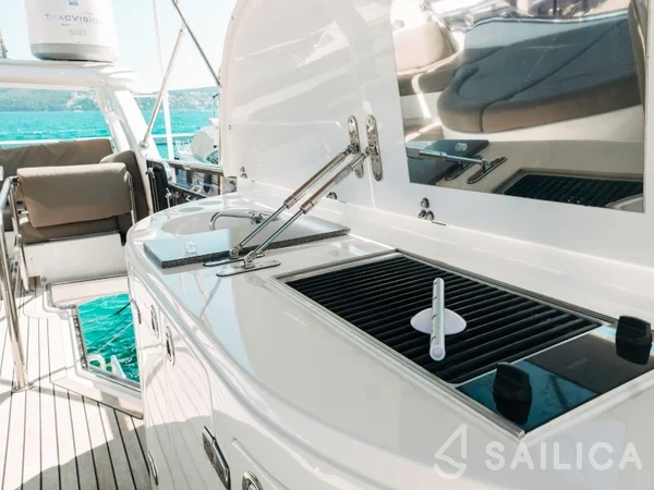 Elegance 60 Fly - Yacht Charter Sailica
