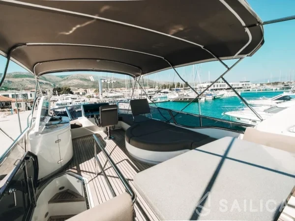 Elegance 60 Fly - Yacht Charter Sailica