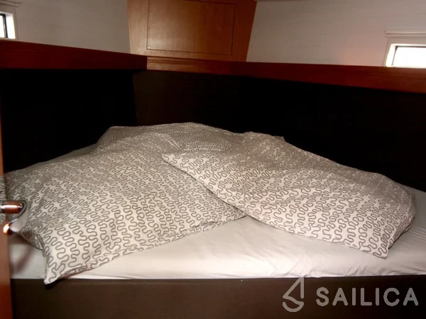 Bavaria 37 Cruiser - Yacht Charter Sailica