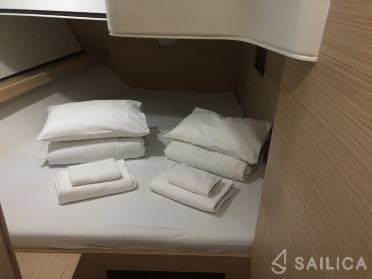 D&D Kufner 54.2 - Yacht Charter Sailica