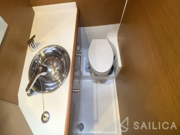 Sun Odyssey 419 - Yacht Charter Sailica