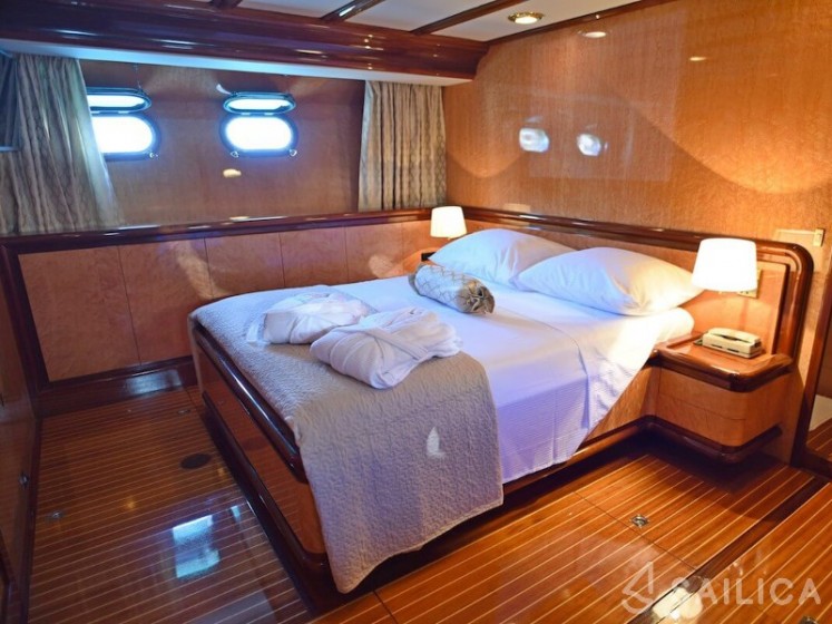 Motoryacht - Yacht Charter Sailica