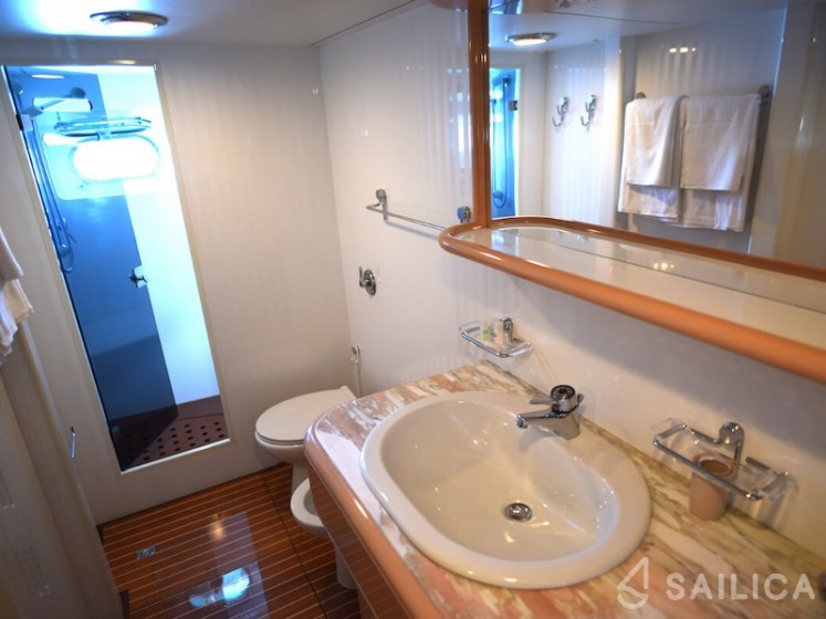 Motoryacht - Yacht Charter Sailica